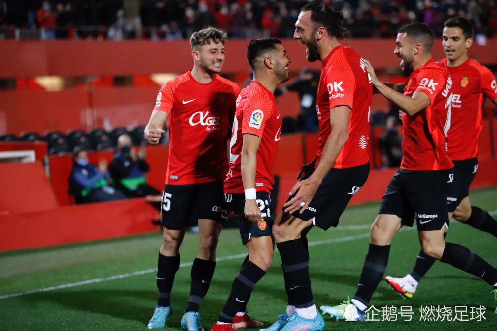 全场比赛结束，勒沃库森2-0赫根，各项赛事取得14连胜！